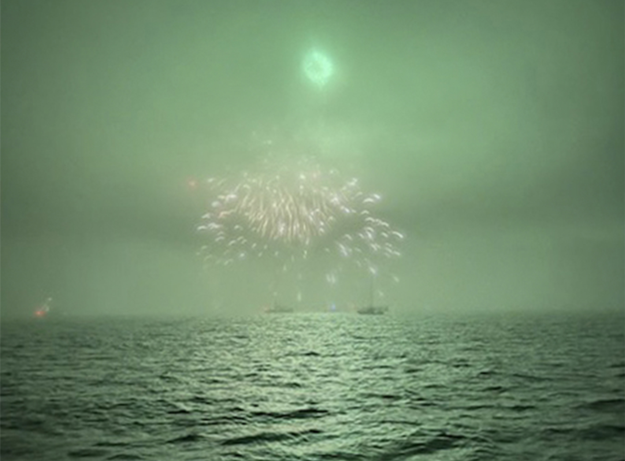 4th of July 2022 Club Sail Foggy Fireworks photo by Vincent Latour 21